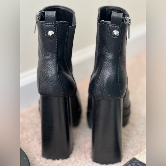 J Lo Margy ultra high heel platform ankle bootie boots chunky sexy 6.5 Chelsea - Picture 5 of 9